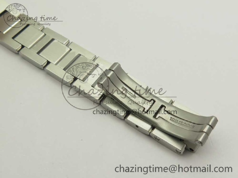 Ballon-Bleu-28mm-SS-AF-1-1-Best-Edition-White-Dial-on-SS-Bracelet-Ronda-Quartz-7.jpg
