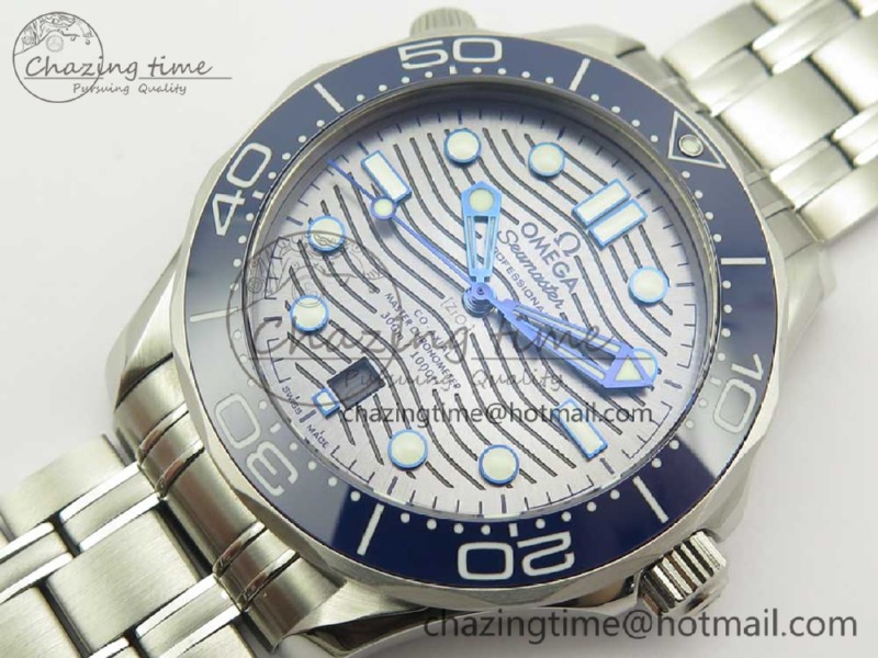 2018-Seamaster-Diver-300M-VSF-1-1-Best-Edition-Blue-Ceramic-Gray-Dial-on-SS-Bracelet-A8800-V2-Black-Balance-Wheel-7.jpg