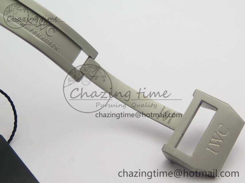 Big-Pilot-Real-PR-IW502001-Real-Ceramic-ZF-1-1-Best-Edition-On-Black-Calfskin-Strap-A51111-V2-19.jpg