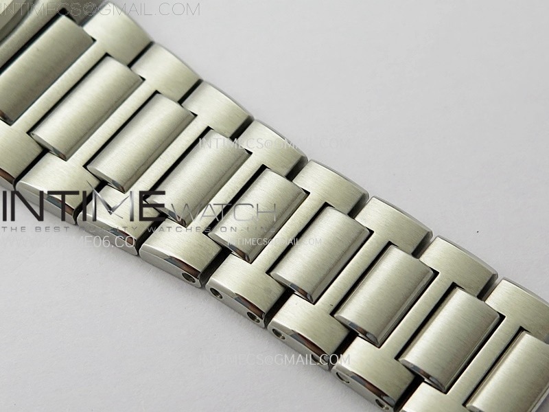 ingenieur-iw328902-ss-v7f-1-1-best-edition-silver-dial-on-ss-bracelet-a2892 (9).jpg