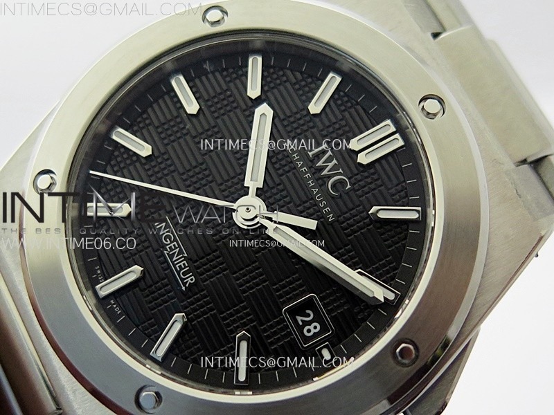 ingenieur-iw328901-ss-v7f-1-1-best-edition-black-dial-on-ss-bracelet-a2892 (17).jpg
