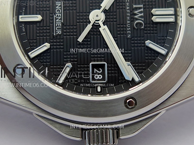 ingenieur-iw328901-ss-v7f-1-1-best-edition-black-dial-on-ss-bracelet-a2892 (18).jpg