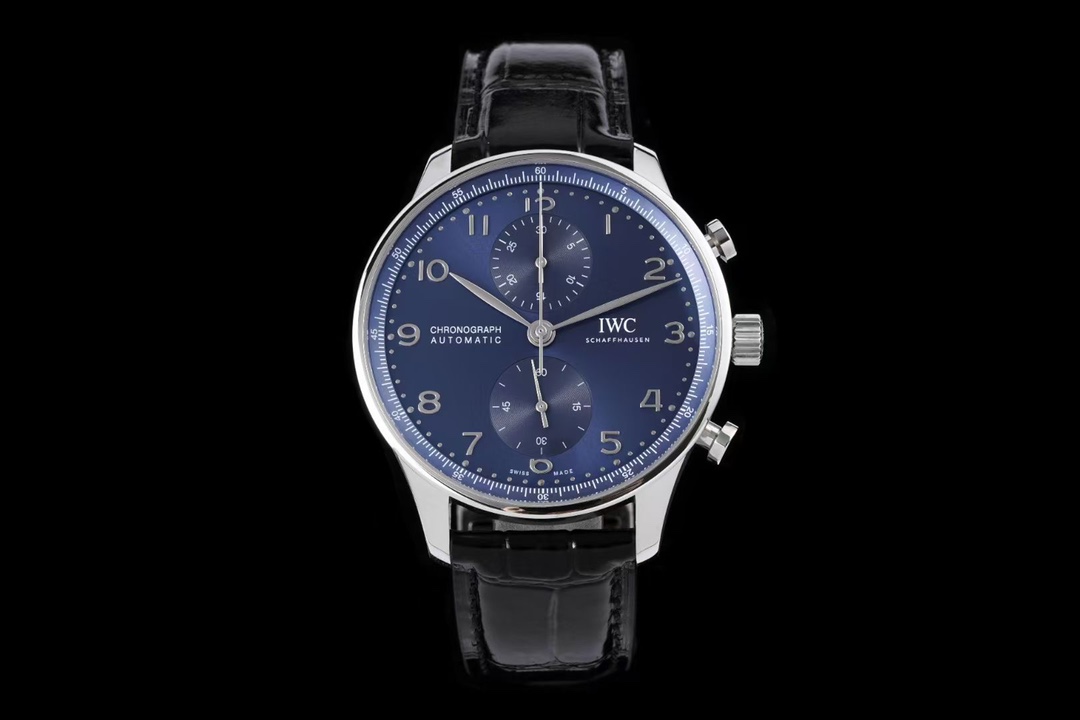 [AZ공장]IWC 포르투기즈 크로노 IW371606 블루다이얼 실버핸즈 가죽스트랩